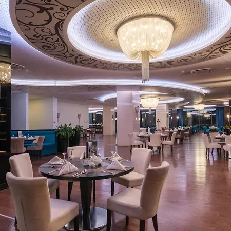 Hotel Malak Regency Hotel 5*