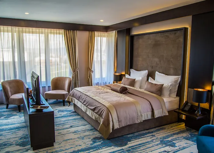 Malak Regency Hotel 5*